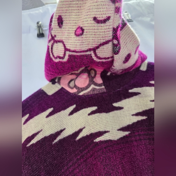 Hello Kitty Bow Cat Cape Poncho Hooded Soft Warm Unisex One Size Fits Most - Picture 12 of 15